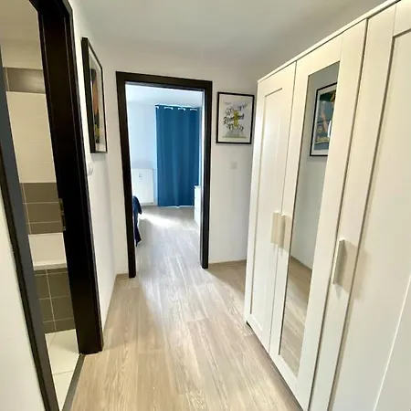 Two-room With Garage In The Center アパート *
